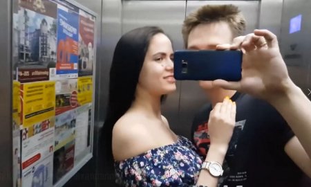 Дома жена поэтому трахает бабу на балконе